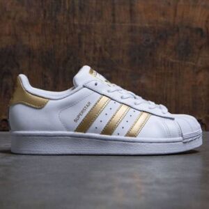 Women’s Adidas Superstar Cyber Metallic A17